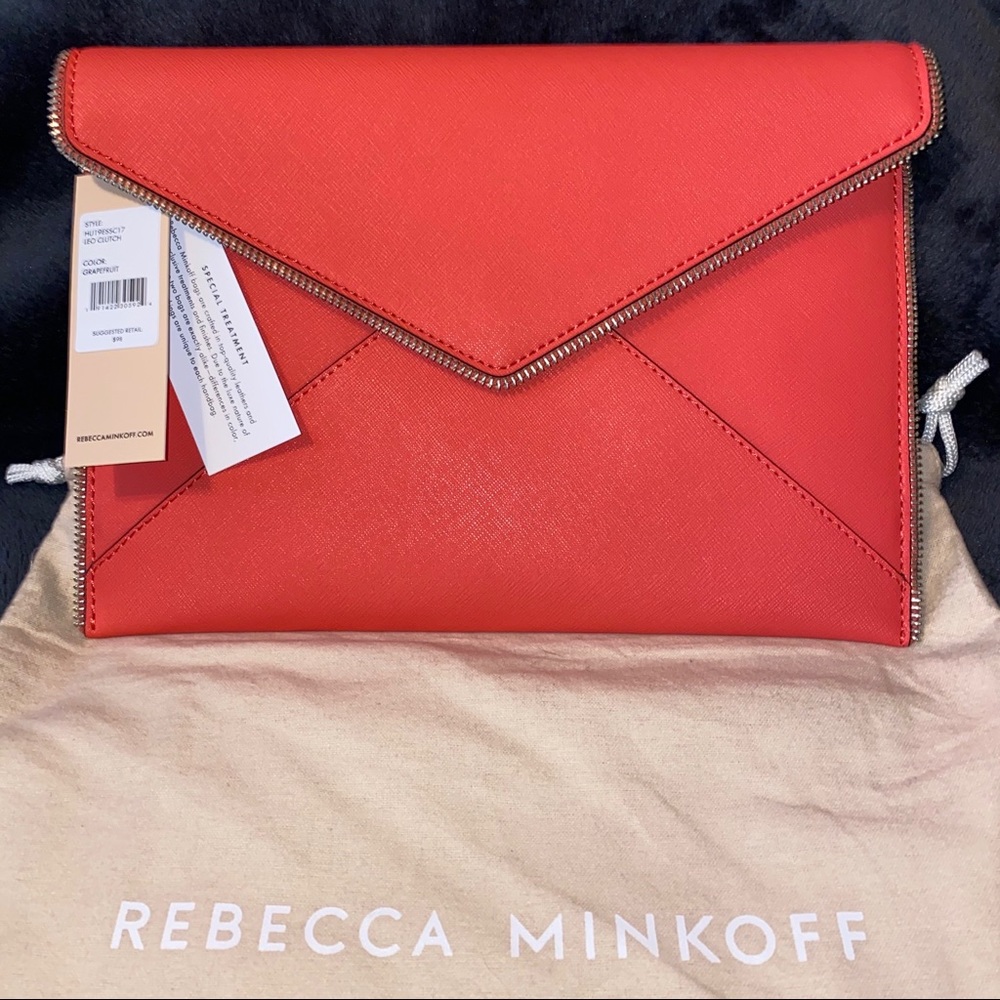 ✨NWT✨ REBECCA MINKOFF Leo Clutch in GRAPEFRUIT